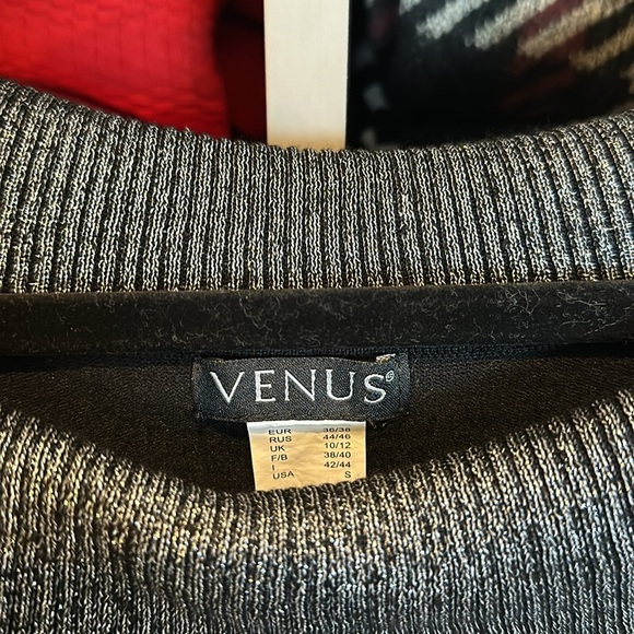 Venus black and silver off the shoulder 3/4 quarter length sleeve sweater size S - Picture 2 of 3